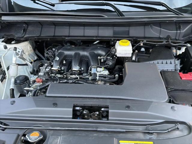 2025 Nissan Pathfinder SV 4WD