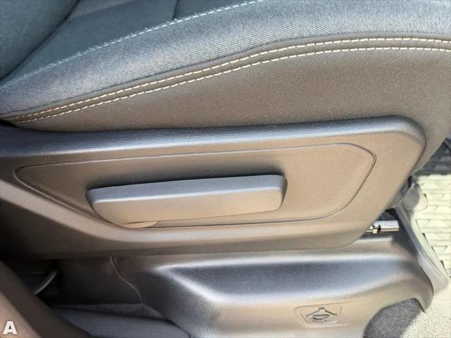2025 Ram 1500 Big Horn Crew Cab 4x4 6'4" Box