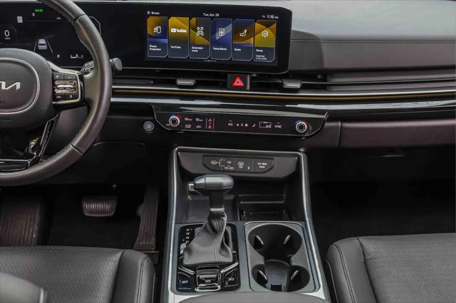 2025 Kia Carnival MPV SX Prestige