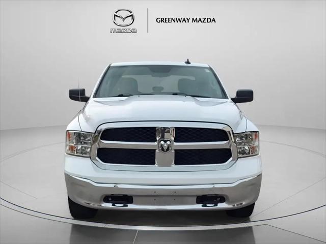 2022 Ram 1500 Classic SLT Crew Cab 4x4 5'7" Box