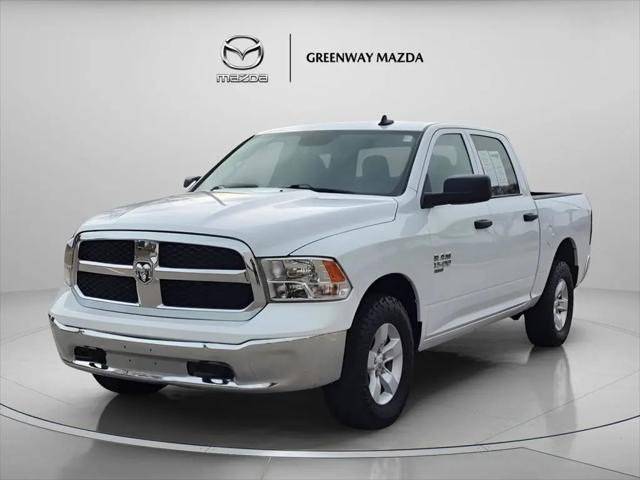 2022 Ram 1500 Classic SLT Crew Cab 4x4 5'7" Box