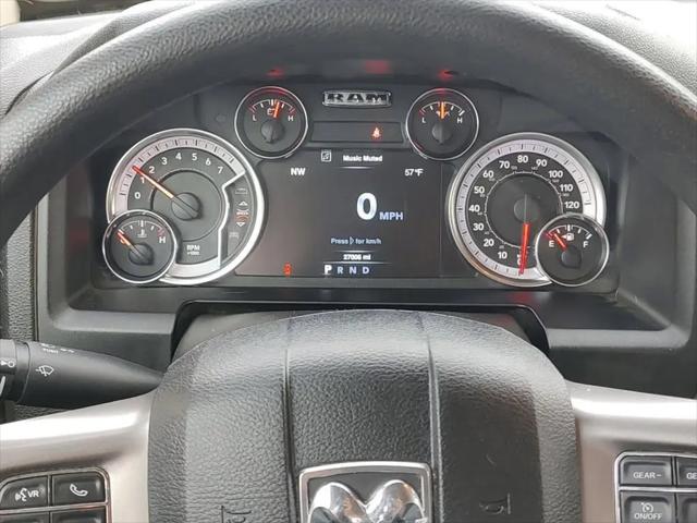 2022 Ram 1500 Classic SLT Crew Cab 4x4 5'7" Box