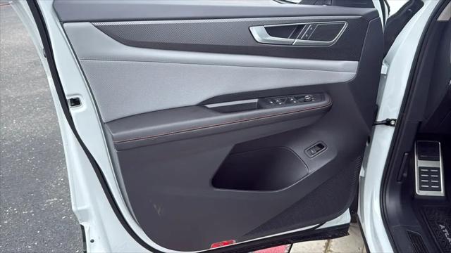 2026 Volkswagen Atlas Peak Edition