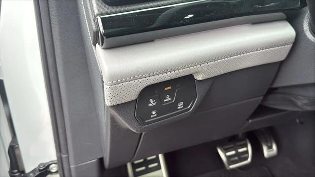 2026 Volkswagen Atlas Peak Edition