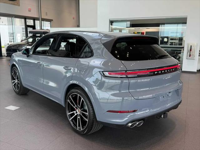 2026 Porsche Cayenne E-Hybrid S