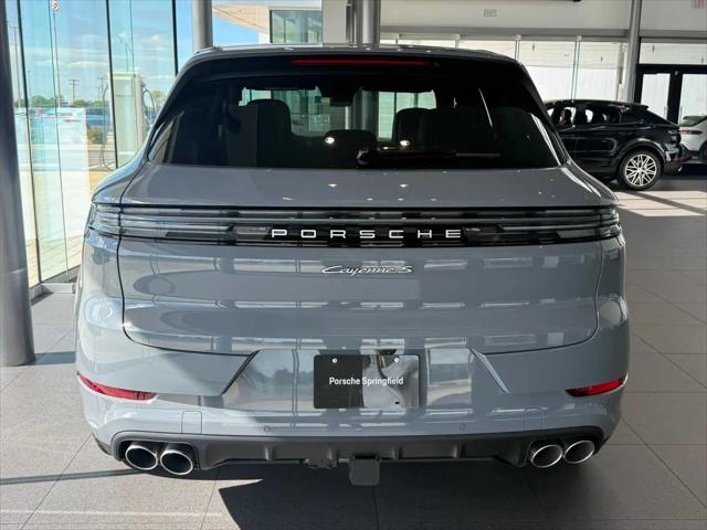 2026 Porsche Cayenne E-Hybrid S