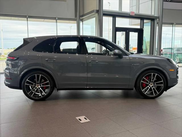 2026 Porsche Cayenne E-Hybrid S