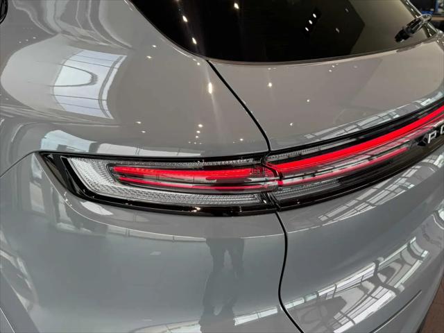 2026 Porsche Cayenne E-Hybrid S