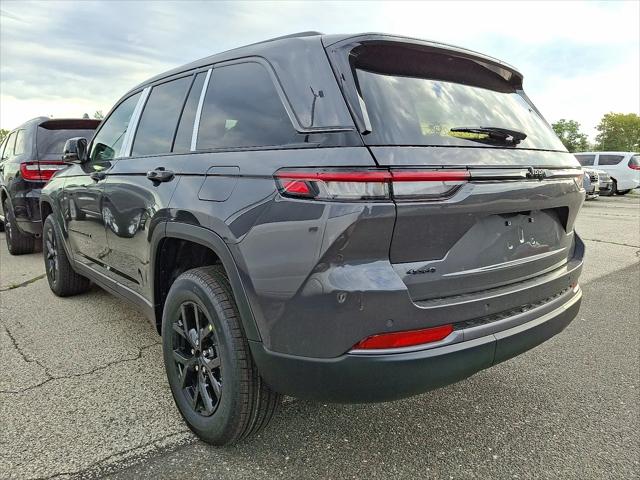 2026 Jeep Grand Cherokee Altitude 4x4