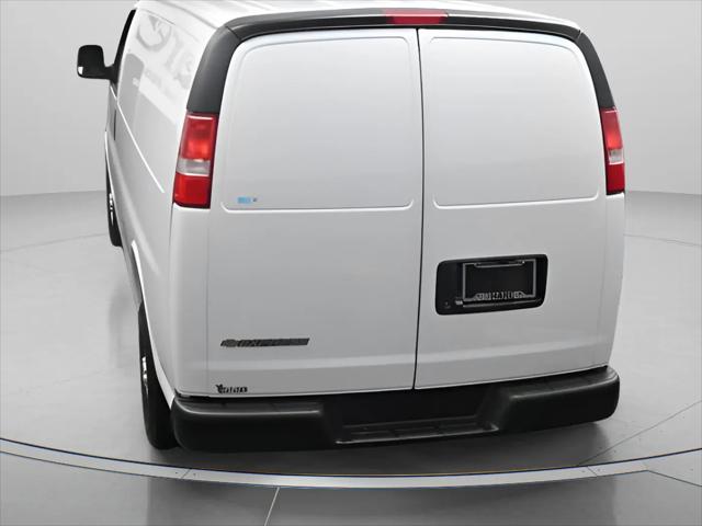 2026 Chevrolet Express Cargo Van 2500 Regular Wheelbase, WT, RWD