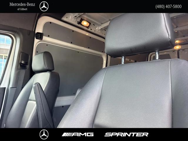 2025 Mercedes-Benz Sprinter 2500 Standard Roof 4-Cyl Diesel