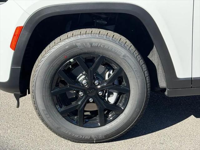 2026 Jeep Grand Cherokee Altitude 4x4
