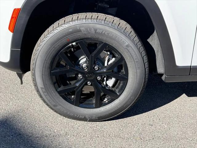2026 Jeep Grand Cherokee Altitude 4x4