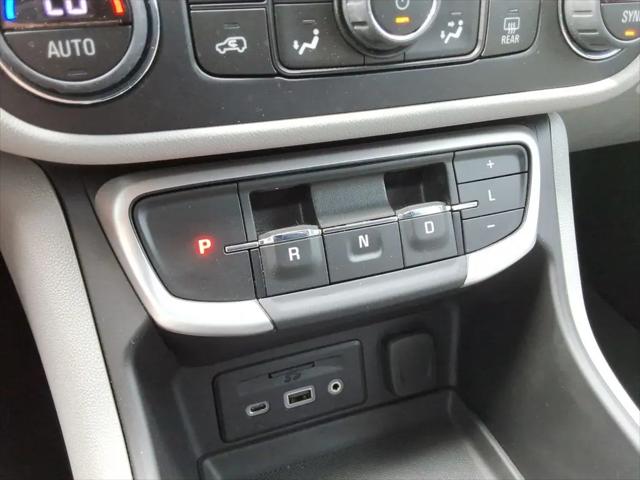 2024 GMC Terrain AWD SLT