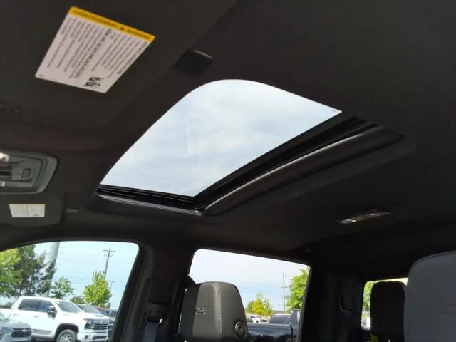 2025 GMC Sierra 1500 4WD Crew Cab Short Box AT4