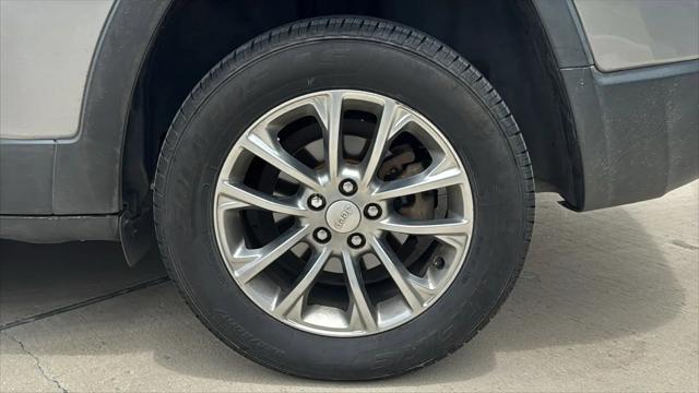 2019 Jeep Cherokee Latitude Plus FWD