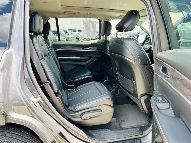 2023 Jeep Grand Cherokee L Limited 4x4