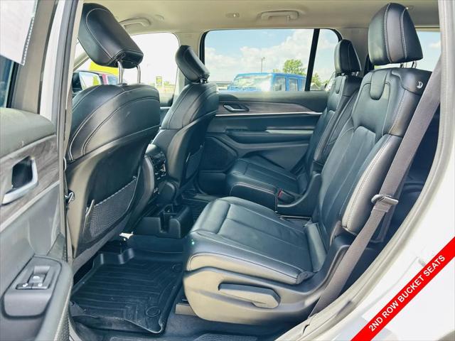 2023 Jeep Grand Cherokee L Limited 4x4