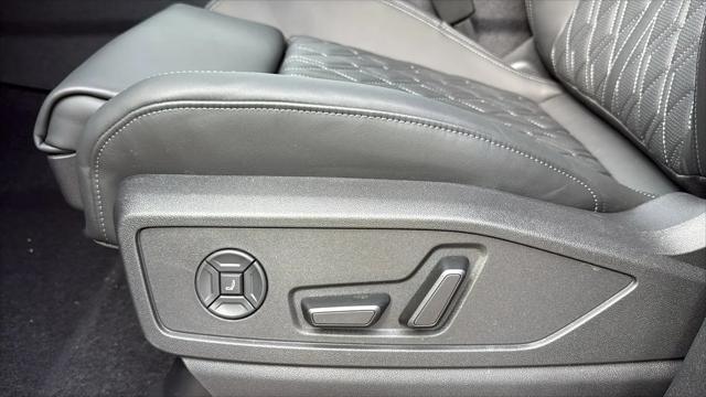 2026 Audi SQ5 Premium Plus TFSI quattro S tronic