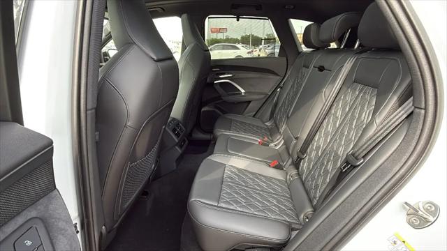 2026 Audi SQ5 Premium Plus TFSI quattro S tronic