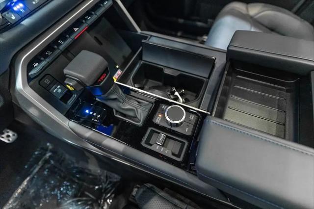 2026 Toyota Tundra Platinum CrewMax 5.5' Bed