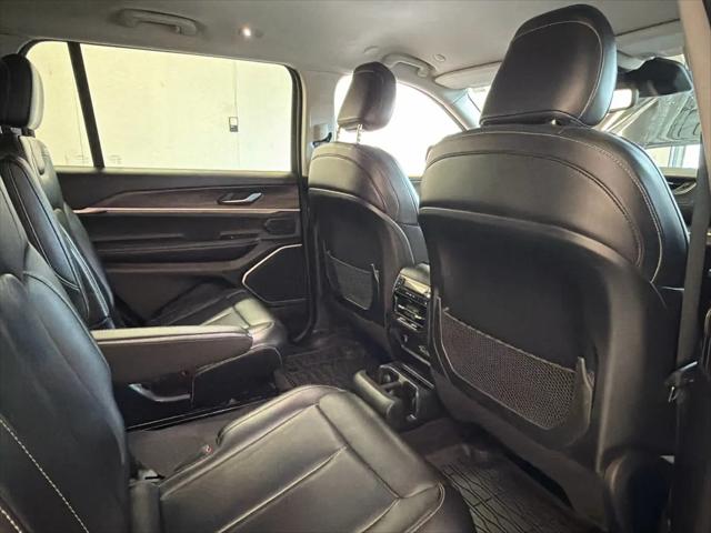 2022 Jeep Grand Cherokee L Limited 4x2