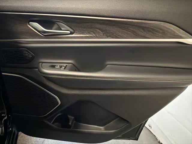 2022 Jeep Grand Cherokee L Limited 4x2