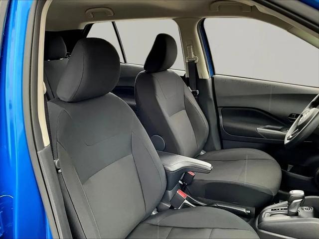 2025 Nissan Kicks S