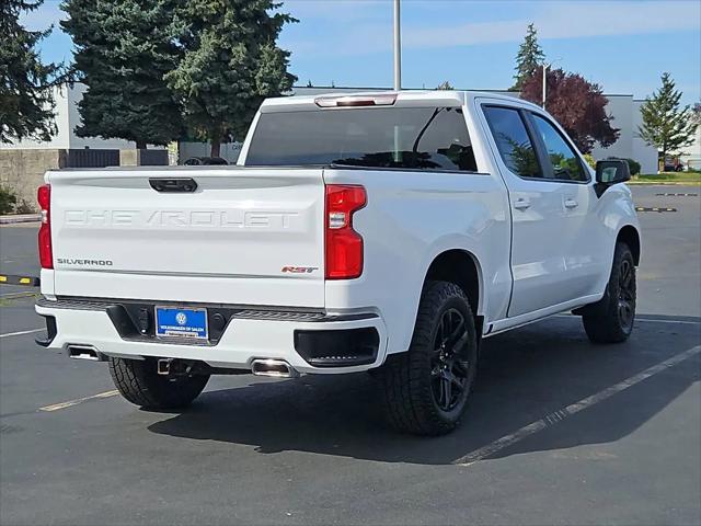 2022 Chevrolet Silverado 1500 4WD Crew Cab Short Bed RST