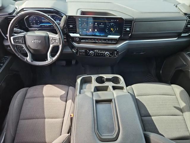 2022 Chevrolet Silverado 1500 4WD Crew Cab Short Bed RST