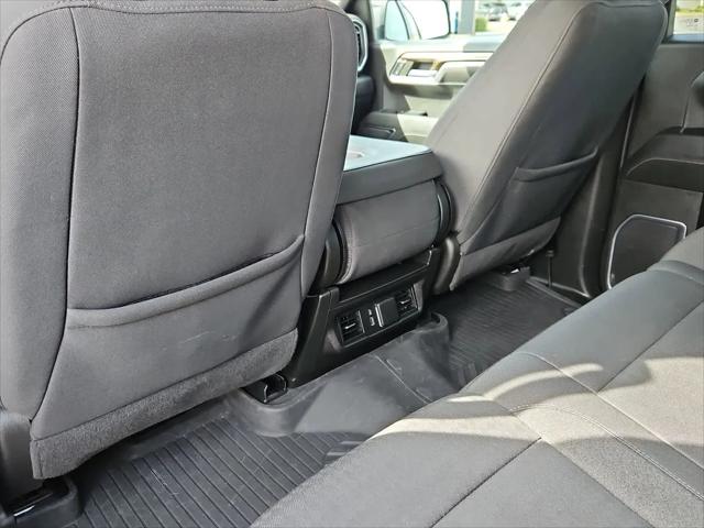 2022 Chevrolet Silverado 1500 4WD Crew Cab Short Bed RST
