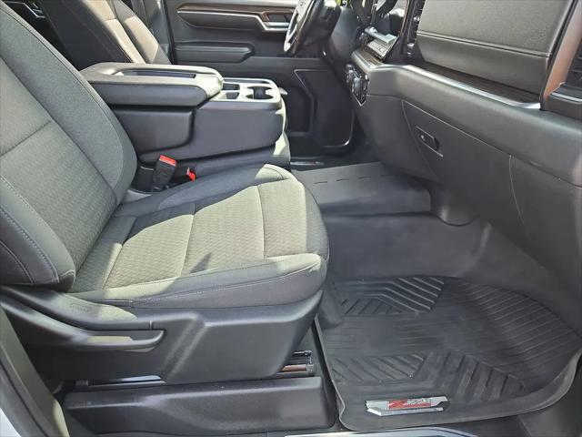 2022 Chevrolet Silverado 1500 4WD Crew Cab Short Bed RST