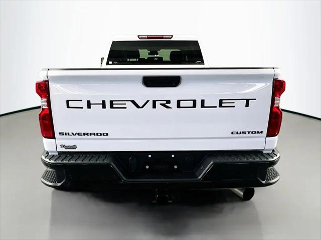 2025 Chevrolet Silverado 2500HD 4WD Crew Cab Standard Bed Custom