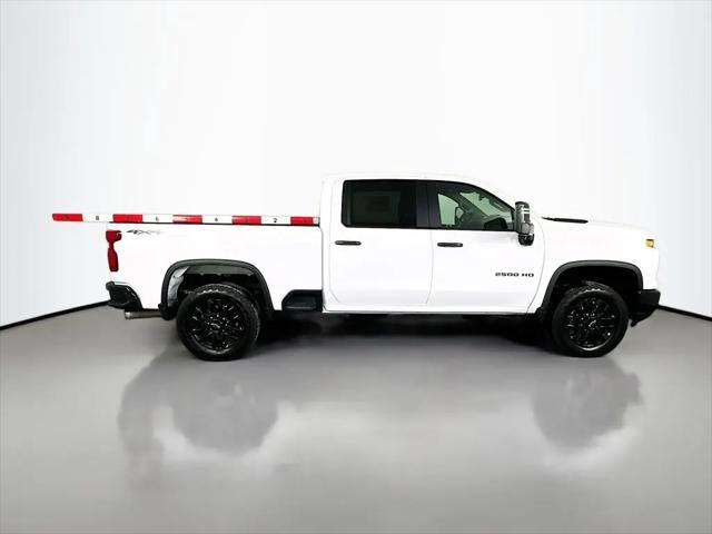 2025 Chevrolet Silverado 2500HD 4WD Crew Cab Standard Bed Custom