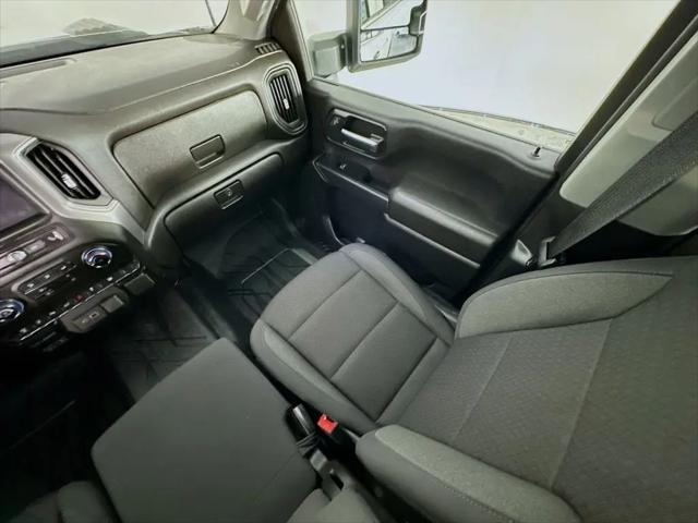 2025 Chevrolet Silverado 2500HD 4WD Crew Cab Standard Bed Custom