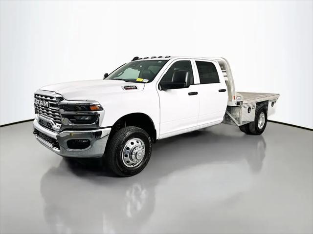 2025 Ram 3500 Tradesman Crew Cab 4x4 8' Box