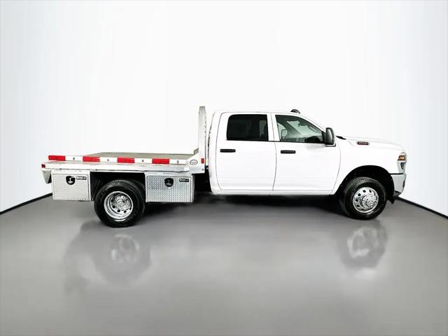 2025 Ram 3500 Tradesman Crew Cab 4x4 8' Box
