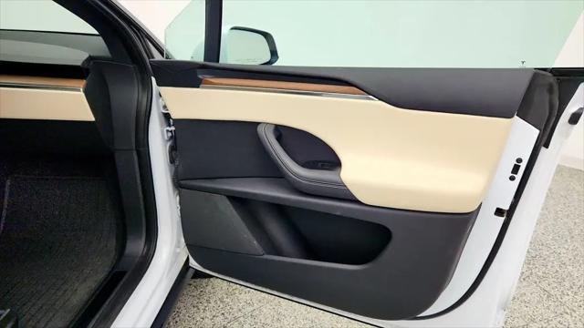 2022 Tesla Model X Plaid Tri Motor All-Wheel Drive