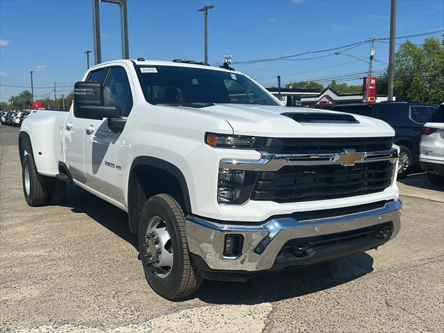 2026 Chevrolet Silverado 3500HD Double Cab, Long Bed, LT Dual Rear Wheel, 4WD