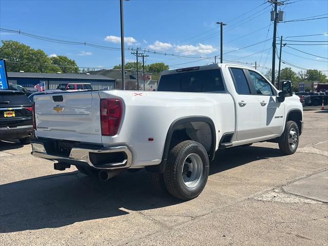 2026 Chevrolet Silverado 3500HD Double Cab, Long Bed, LT Dual Rear Wheel, 4WD