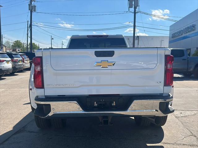 2026 Chevrolet Silverado 3500HD Double Cab, Long Bed, LT Dual Rear Wheel, 4WD