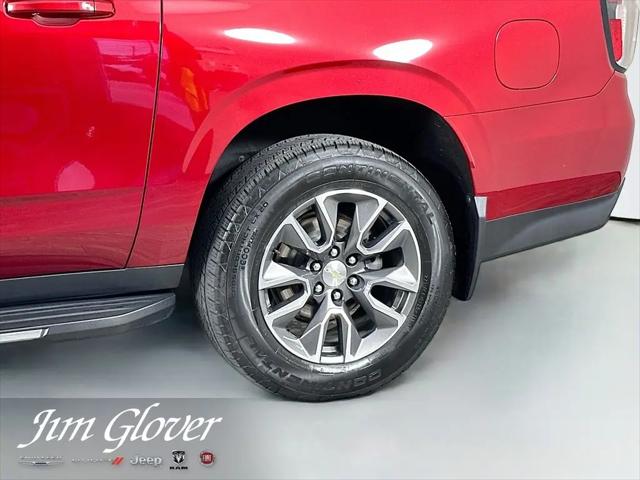 2022 Chevrolet Suburban 4WD LT