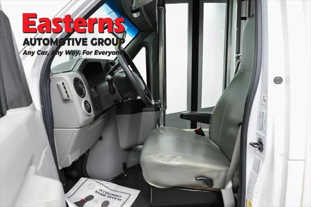 2018 Ford E-350 Cutaway E-350