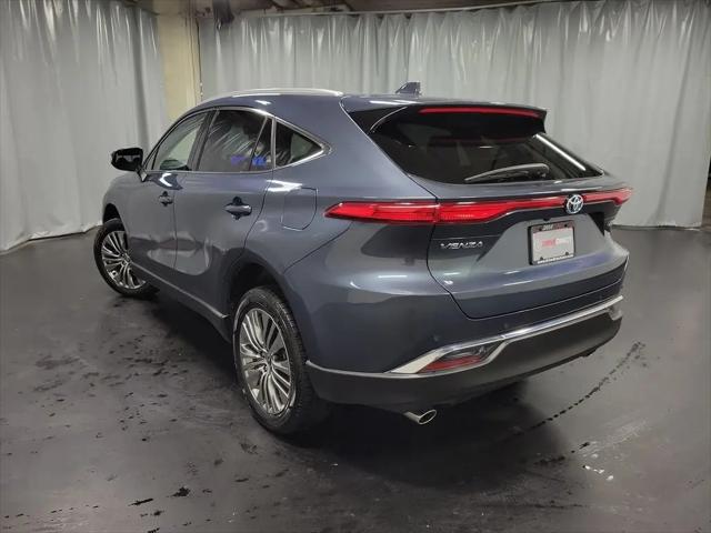 2024 Toyota Venza LE