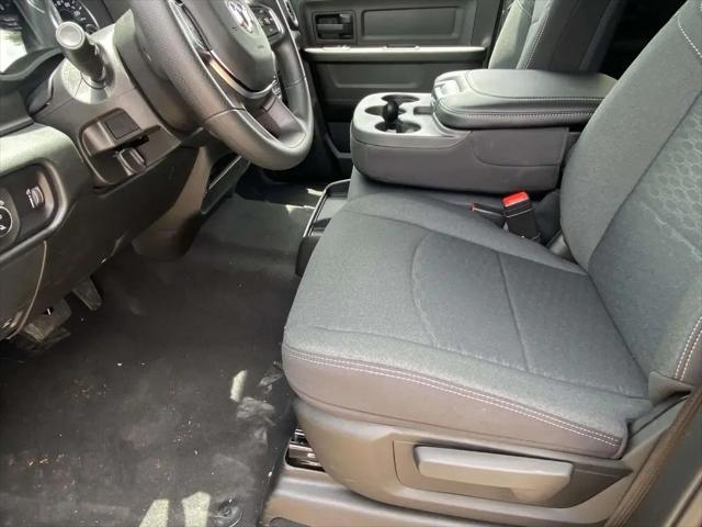 2026 Ram 3500 Tradesman Crew Cab 4x4 8' Box