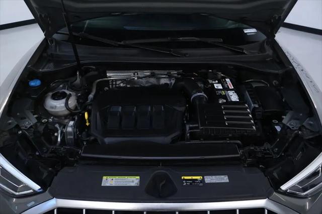2020 Audi Q3 Prestige 45 TFSI S line quattro Tiptronic