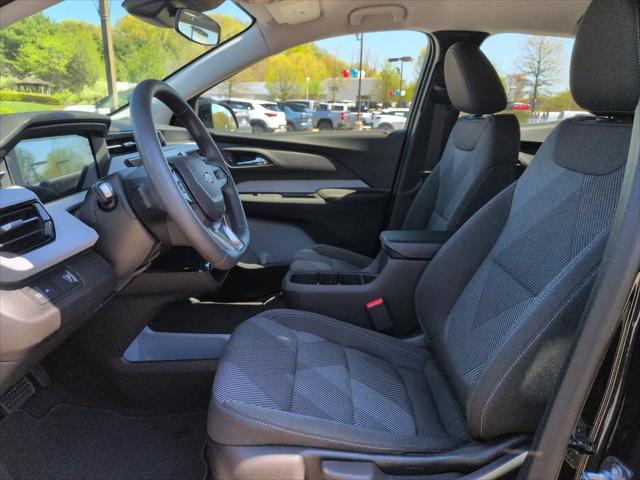 2027 Chevrolet Bolt LT FWD
