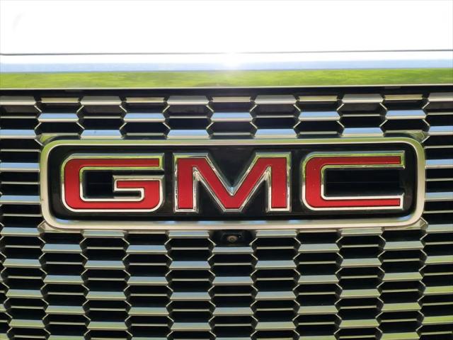 2023 GMC Yukon 4WD Denali