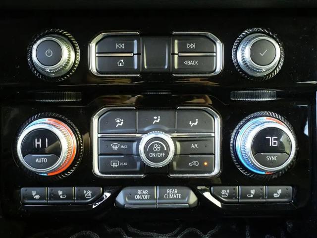 2023 GMC Yukon 4WD Denali