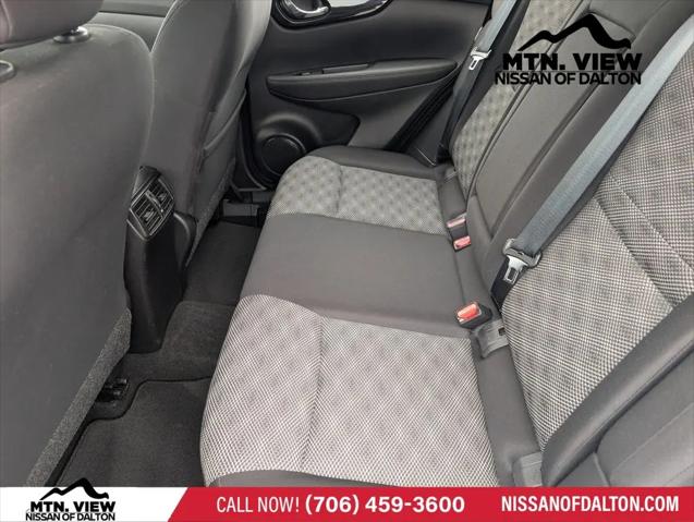 2021 Nissan Rogue Sport SV FWD Xtronic CVT